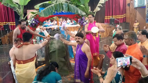 महाराष्ट्र मंडल में हुई महाकाल की भस्म आरती... रुद्रपाठ से शिवमय हुआ मंडल